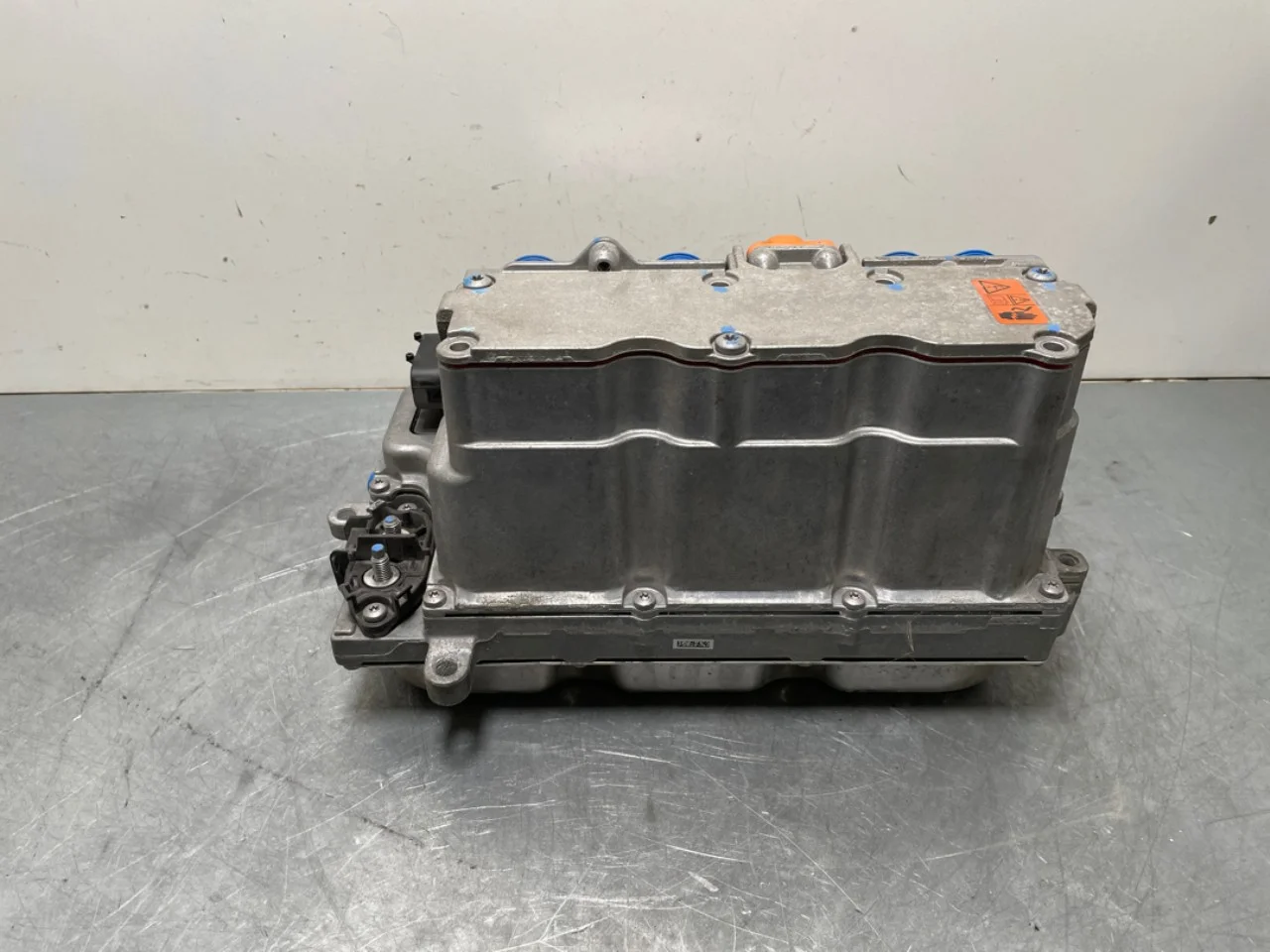 Fiat 500 2007->>24 Invertor, 12-220V vedere 2