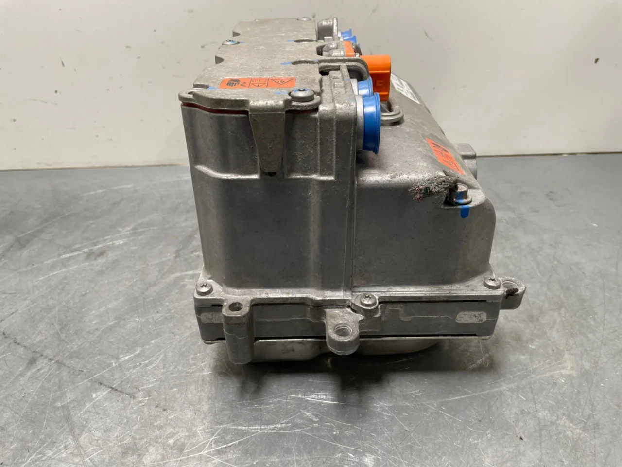 Fiat 500 2007->>24 Invertor, 12-220V vedere 4