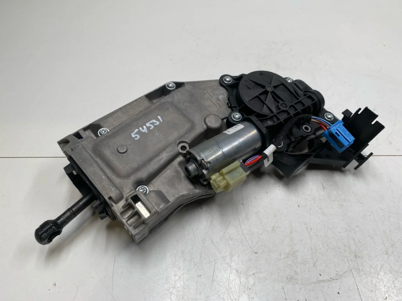Mercedes EQC 2020- Tailgate opener, automatic