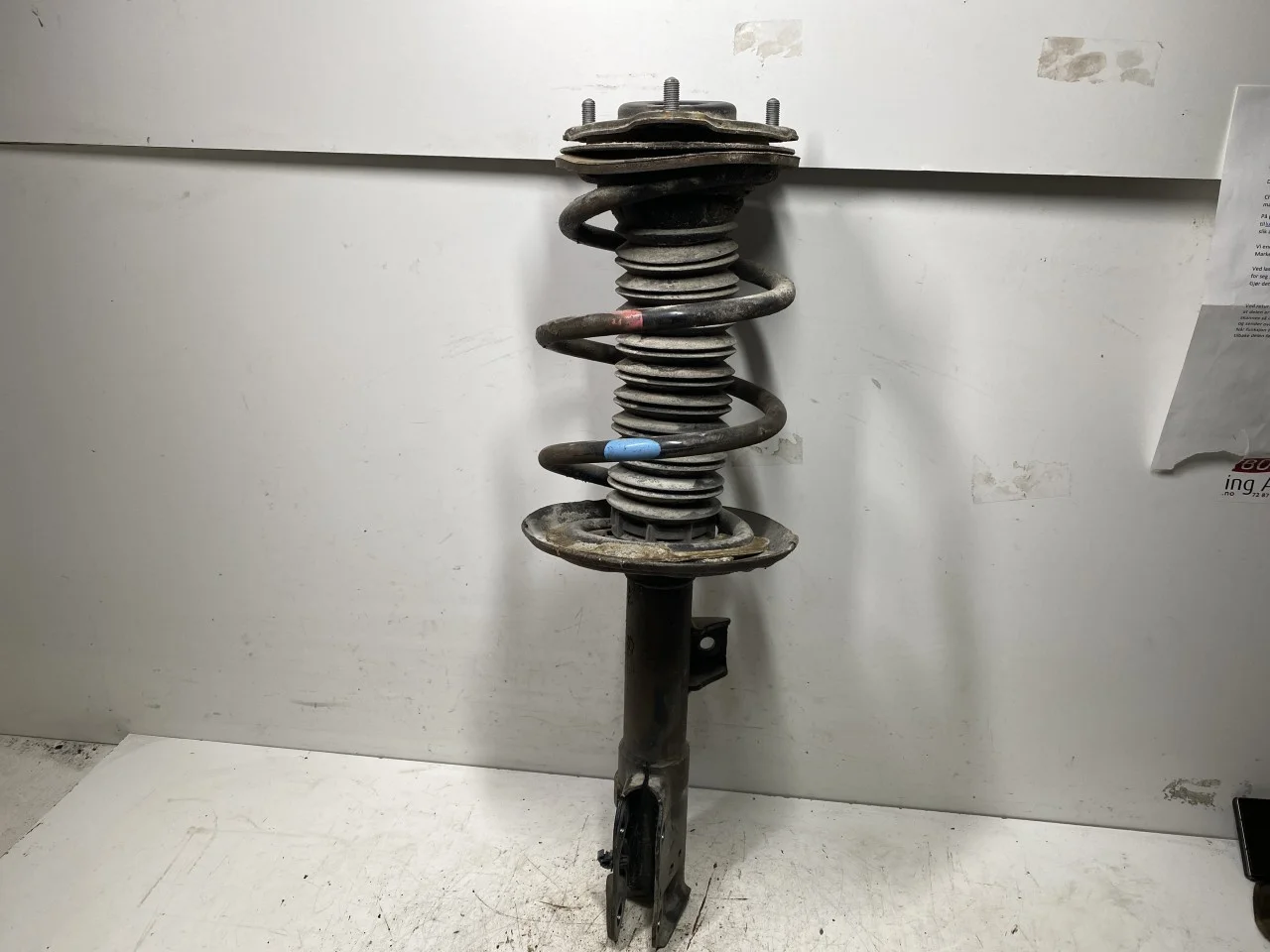 Subaru SOLTERRA 2022- Strut assembly, front right