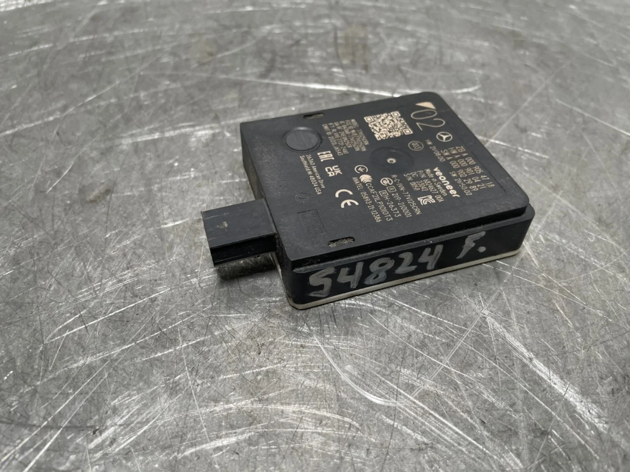 Mercedes EQE SUV X294 2022- Active collision protection sensor