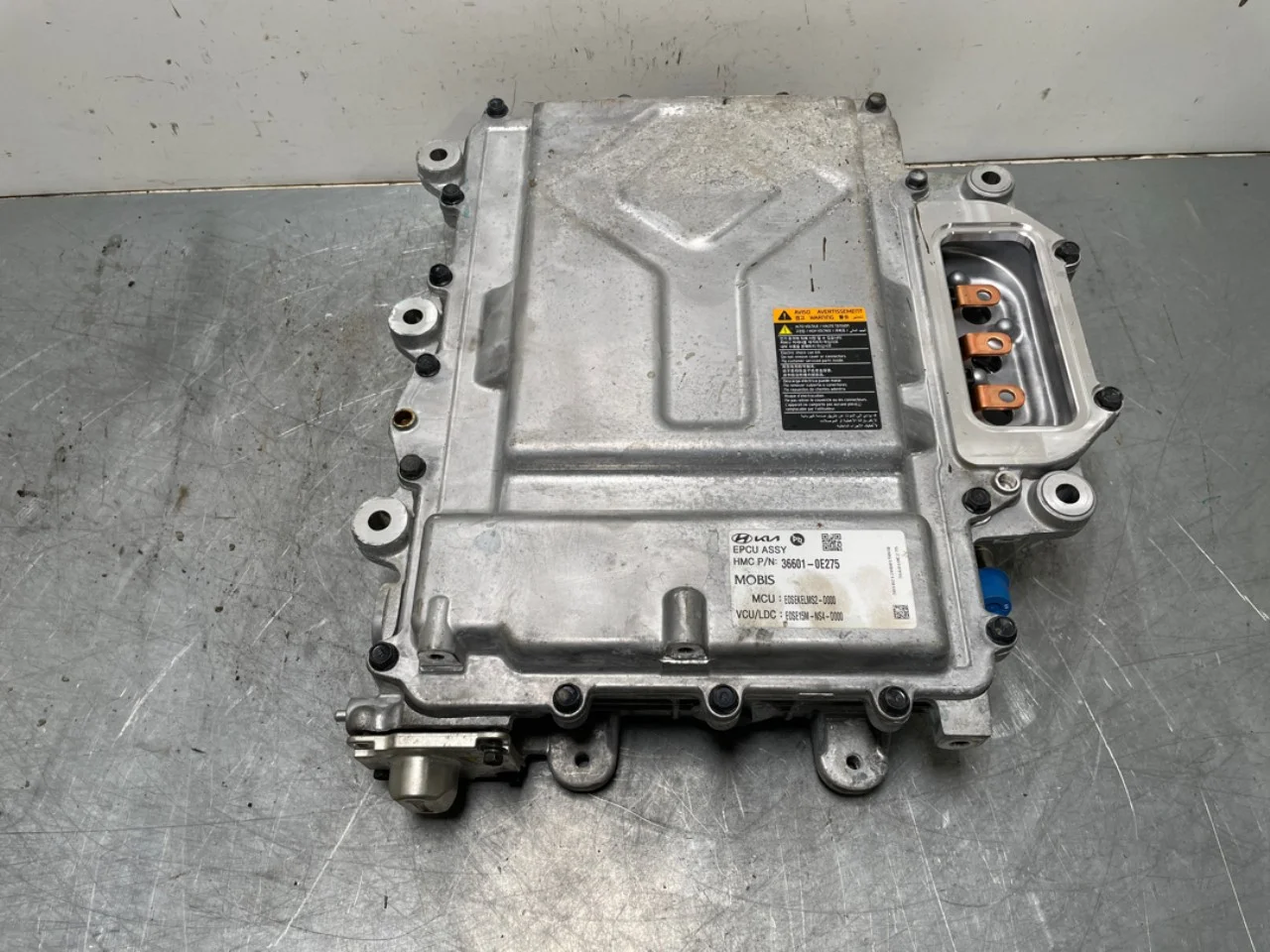Hyundai KONA / ELECTRIC 2018-23 Akkumulátortöltő