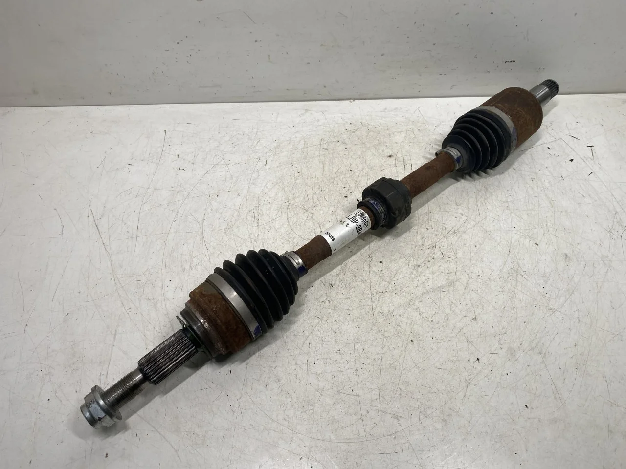 Ford MUSTANG MACH-E 2021- Front left driveshaft view 2