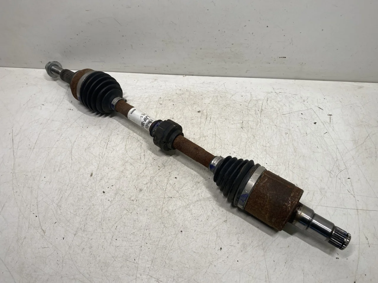 Ford MUSTANG MACH-E 2021- Front left driveshaft view 3