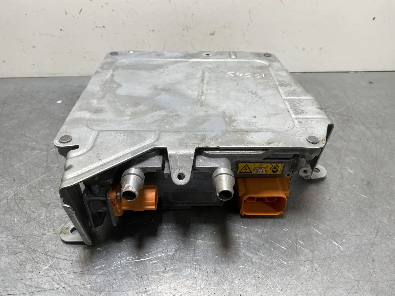 Mercedes EQC 2020- Inverter, 12-220V nézet 4