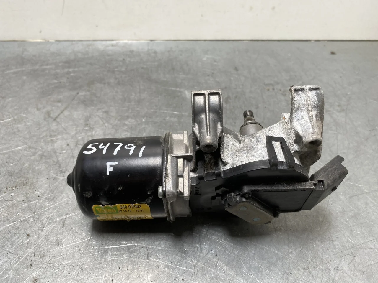 Renault EXPRESS Ablaktörlő motor, szélvédő nézet 2