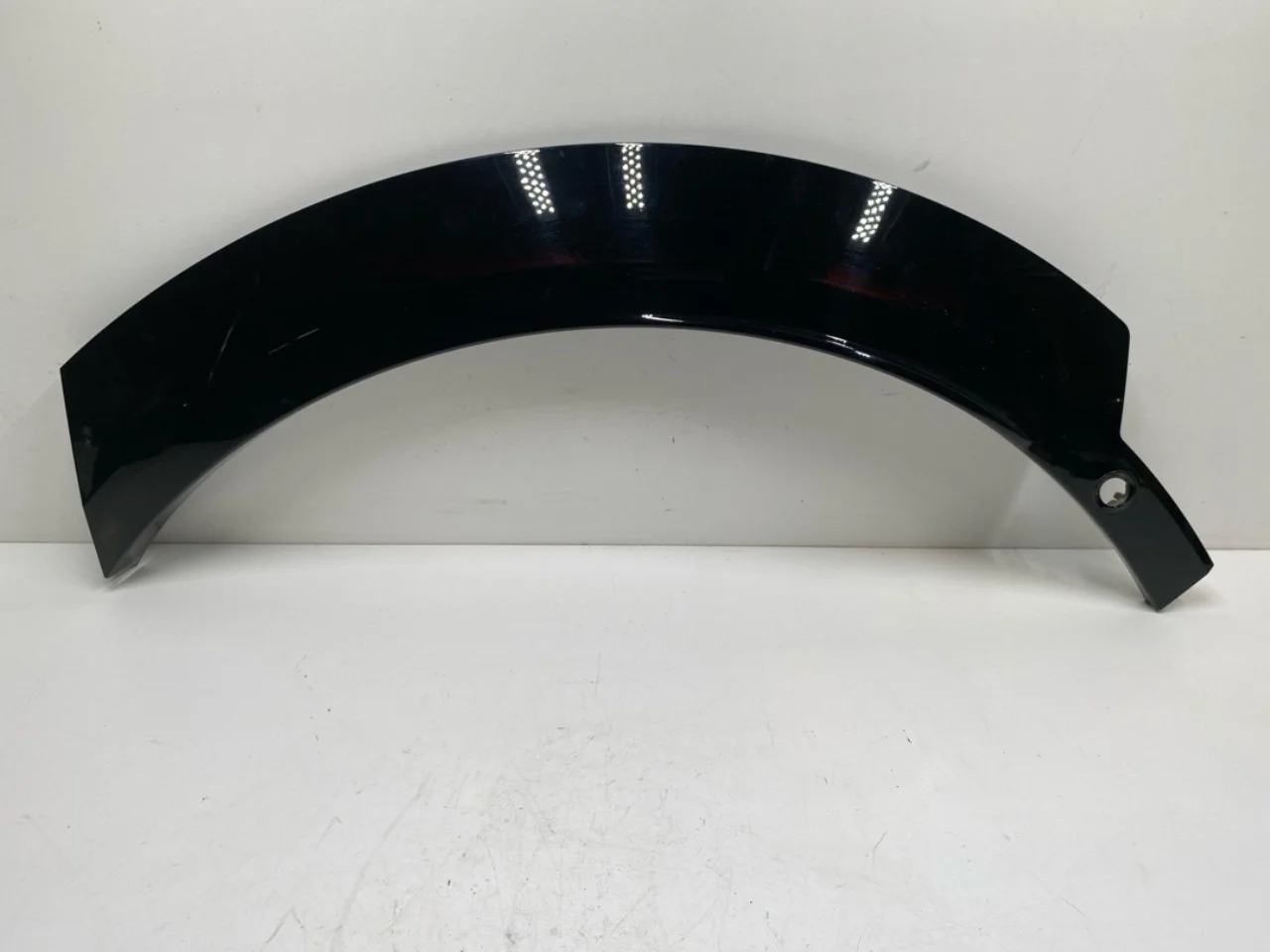 Wheel arch trim