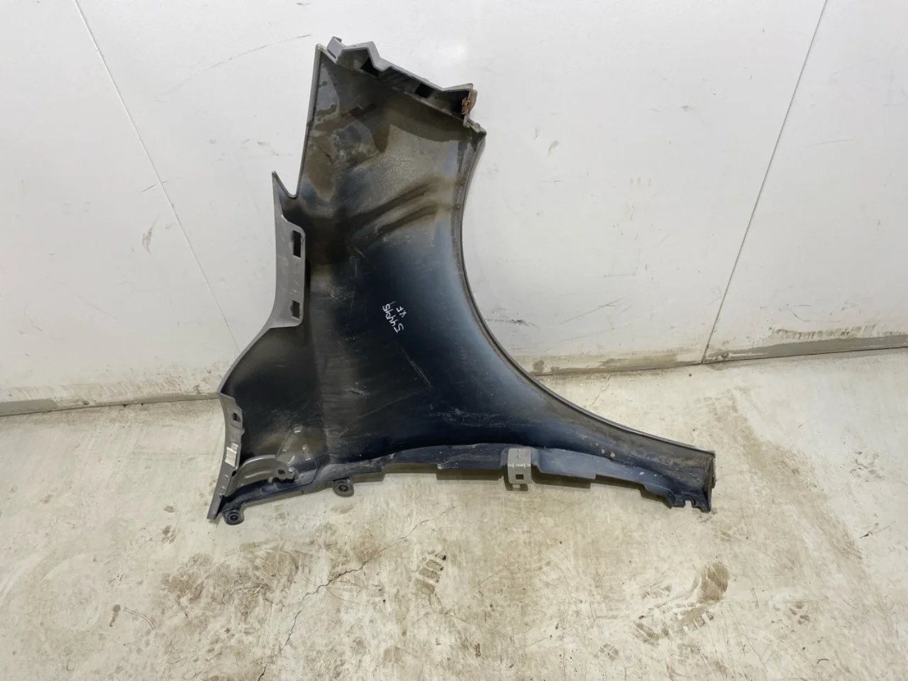 Renault ZOE/E- TECH 2013--> Front left fender view 4