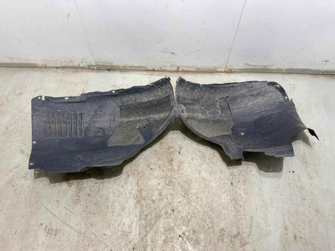 Tesla MODEL Y 2021- Inner fender liner