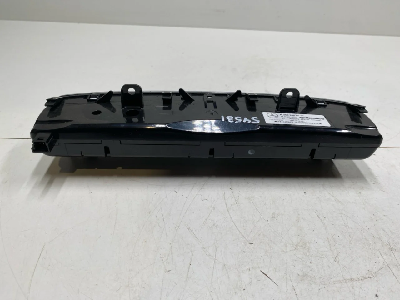 Mercedes EQC 2020- Heater control unit view 2