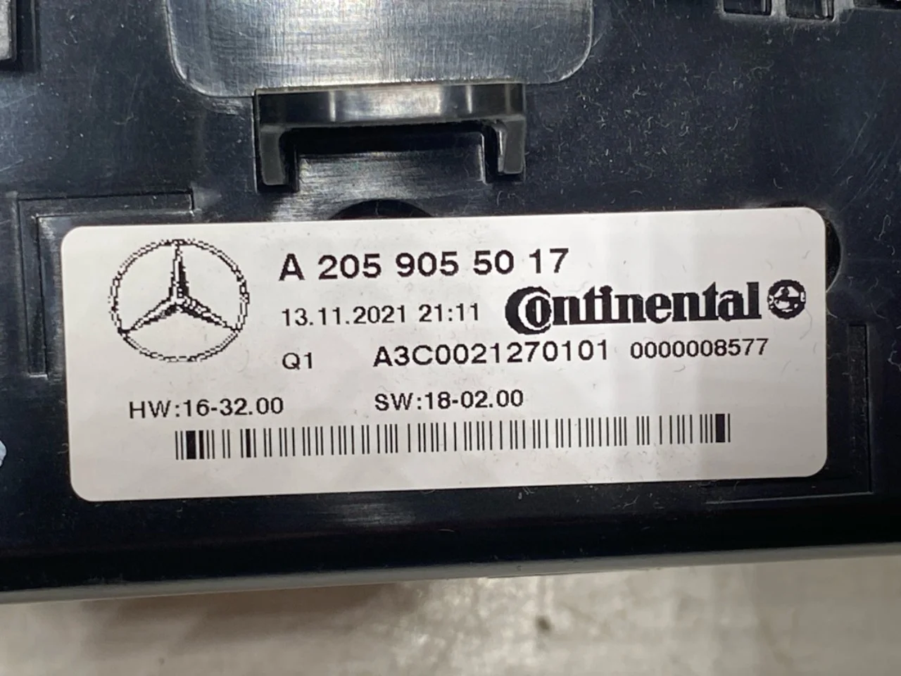Mercedes EQC 2020- Heater control unit view 3