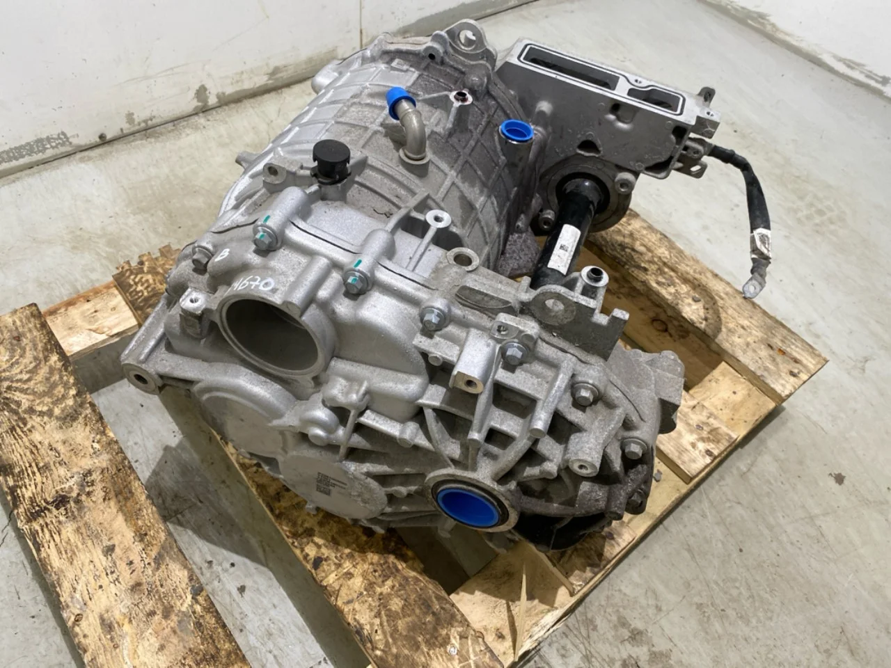 Elektromos motor, hátsó nézet 2