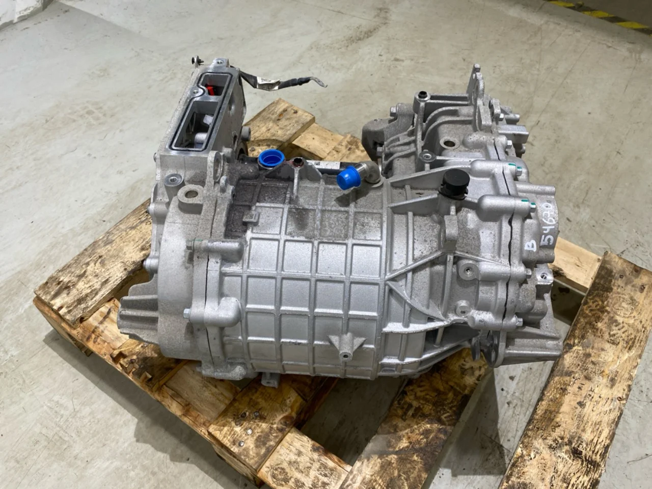 Elektromos motor, hátsó nézet 4