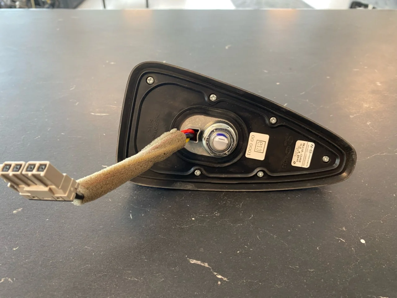Kia SOUL 2009- Antenna view 3