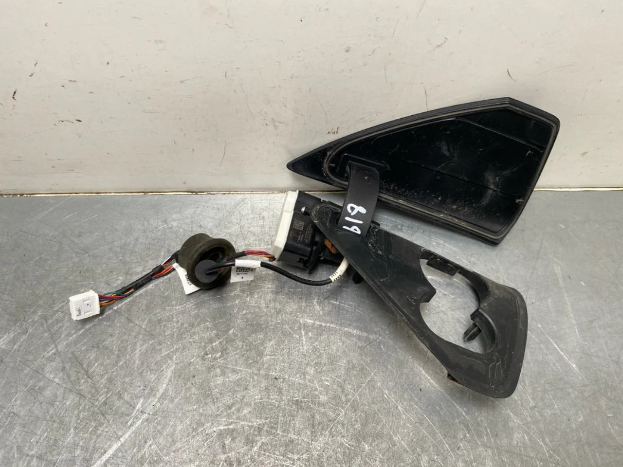 Tesla MODEL 3 2017--> Capac port încărcare, electric / hibrid vedere 2