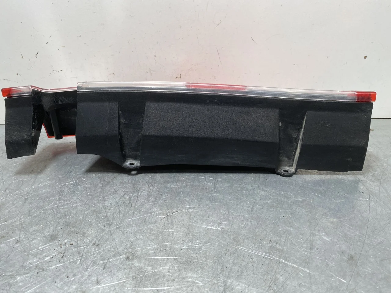 Renault EXPRESS Lampă spate dreapta vedere 2