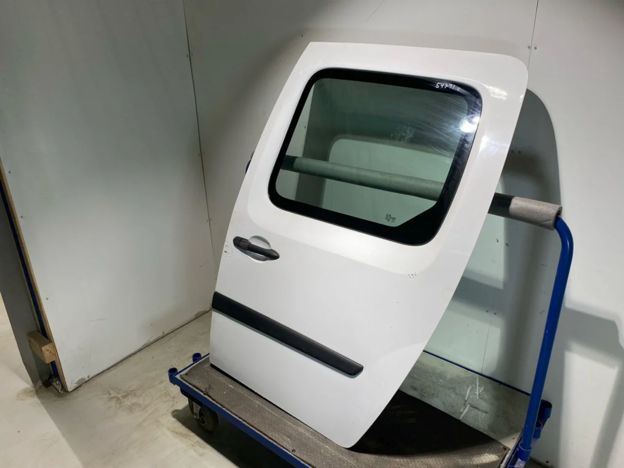 Renault EXPRESS Left sliding door view 3