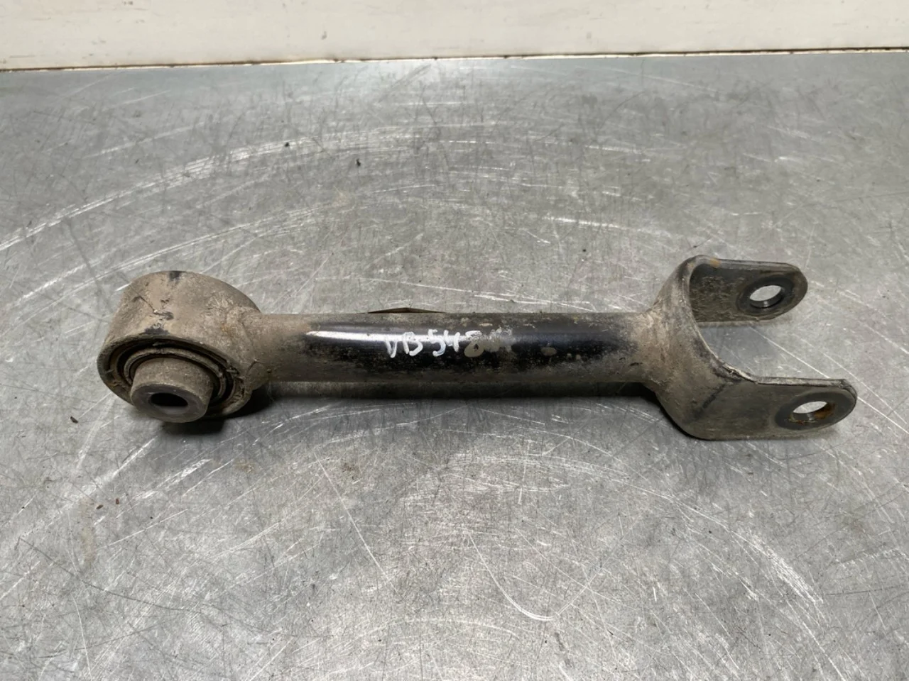 Tesla MODEL Y 2021- Control arm, rear left