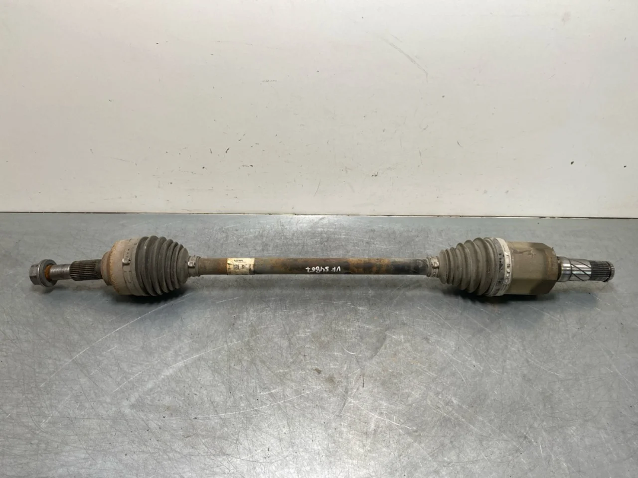 Tesla MODEL Y 2021- Front left driveshaft