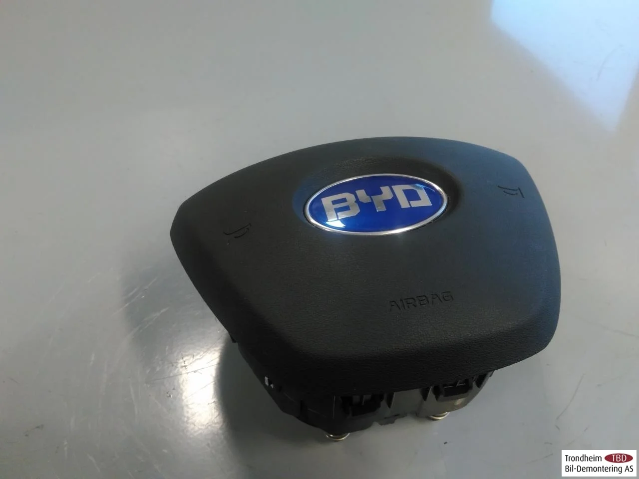 Byd TANG 2021->> Légzsák, kormánypárna
