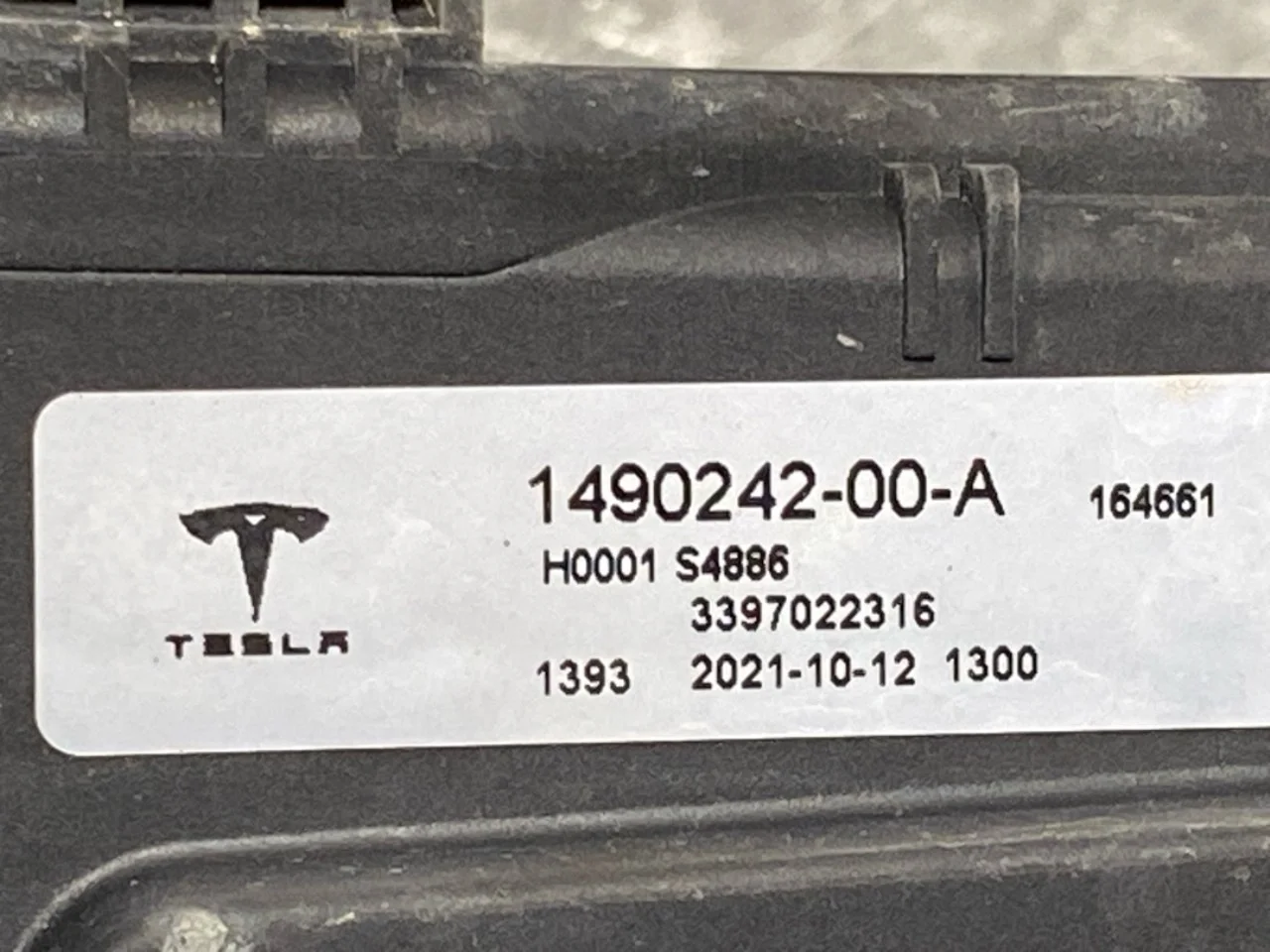 Tesla MODEL Y 2021- Ablaktörlő motor, szélvédő nézet 3