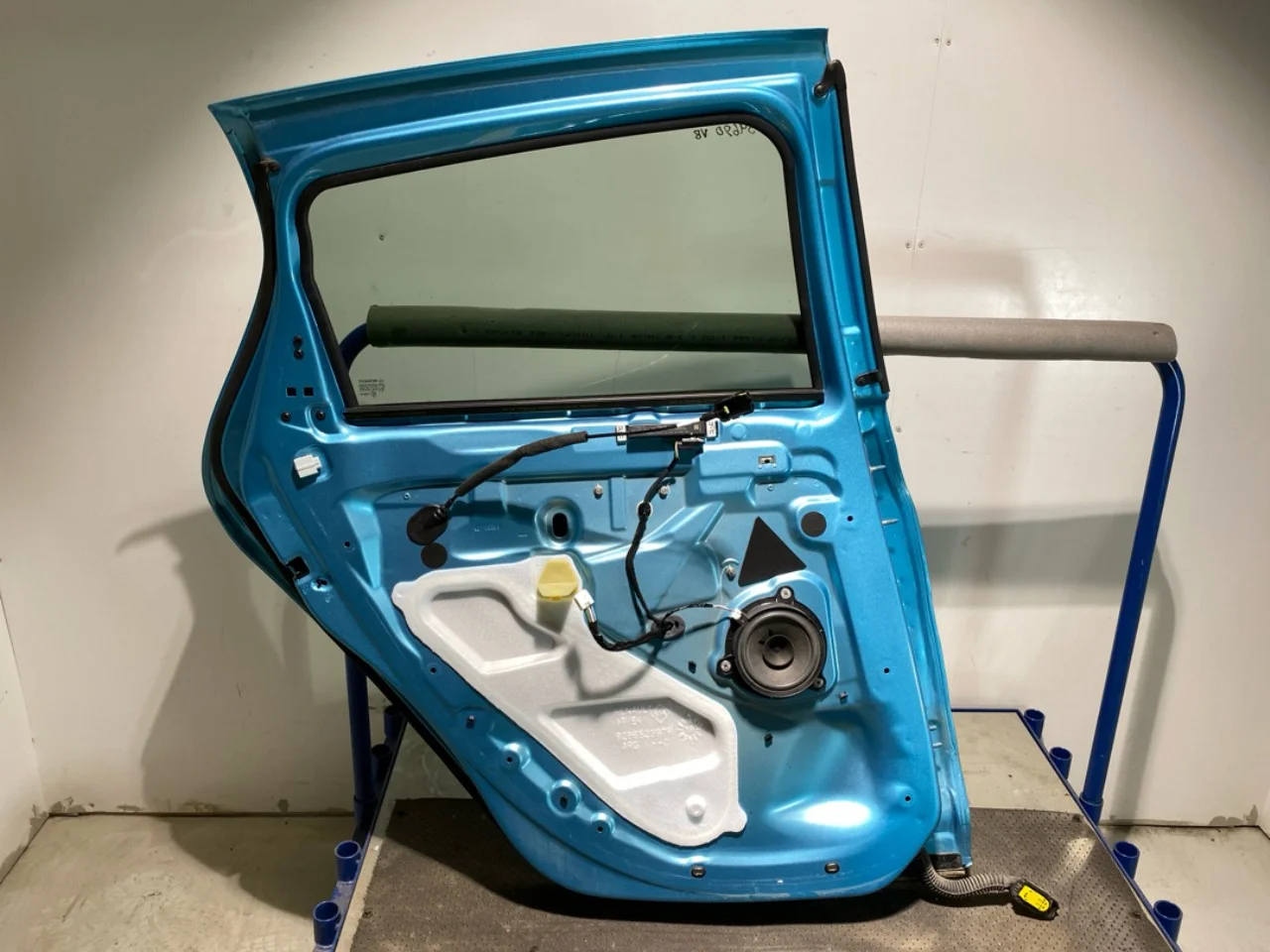 Renault ZOE/E- TECH 2013--> Ajtó, 4 ajtós, hátsó, bal nézet 4