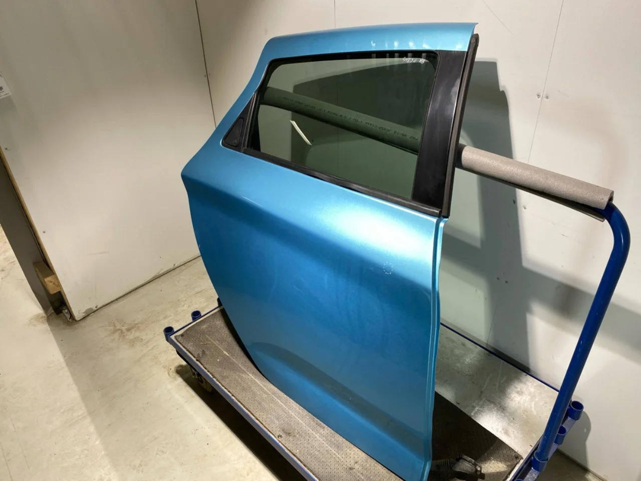 Renault ZOE/E- TECH 2013--> Ajtó, 4 ajtós, hátsó, jobb nézet 3