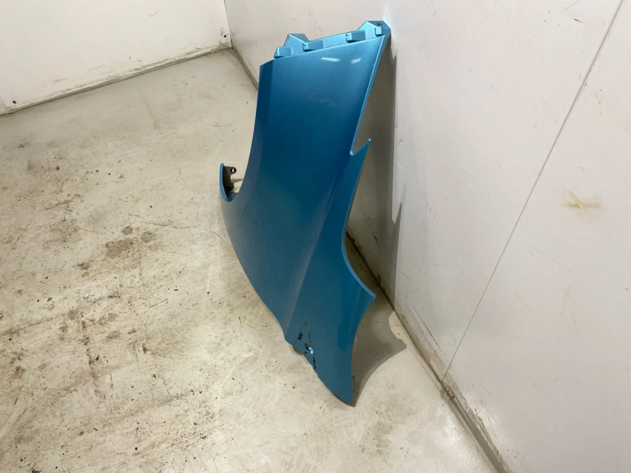 Renault ZOE/E- TECH 2013--> Front left fender view 2