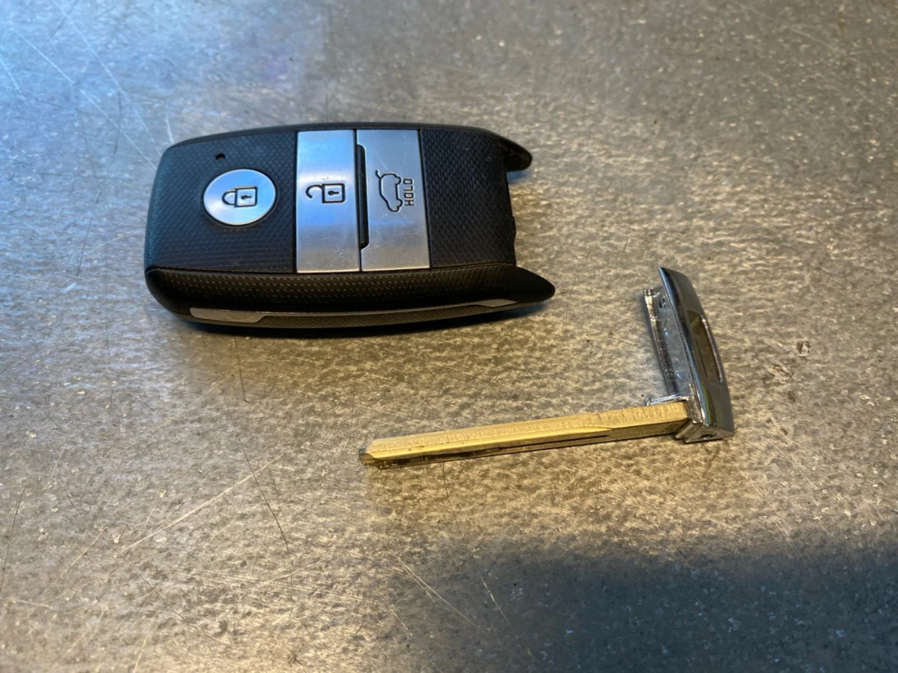 Kia SOUL 2009- Távirányító, központi zár / riasztó nézet 2