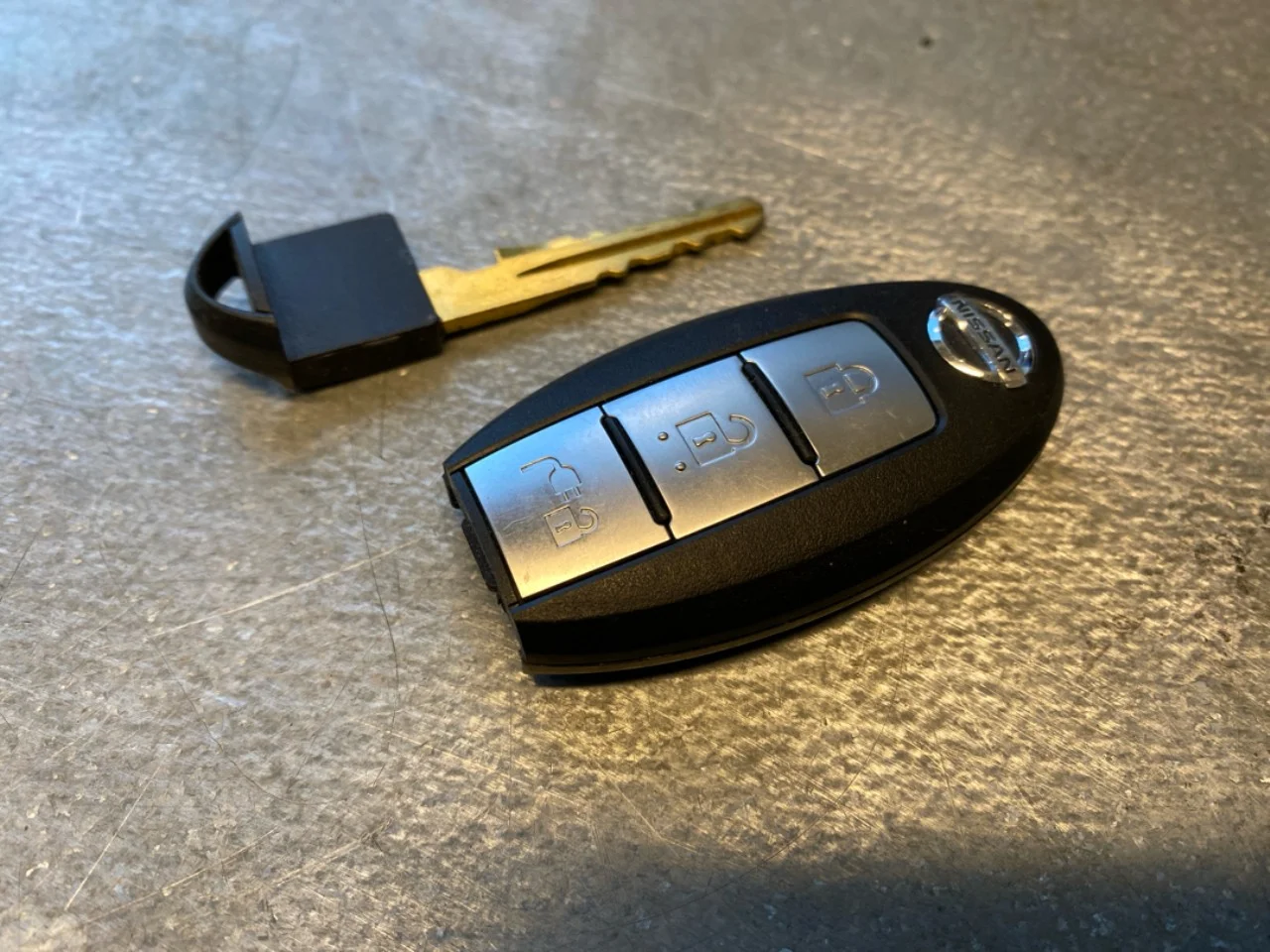 Nissan LEAF 2017-24 Távirányító, központi zár / riasztó