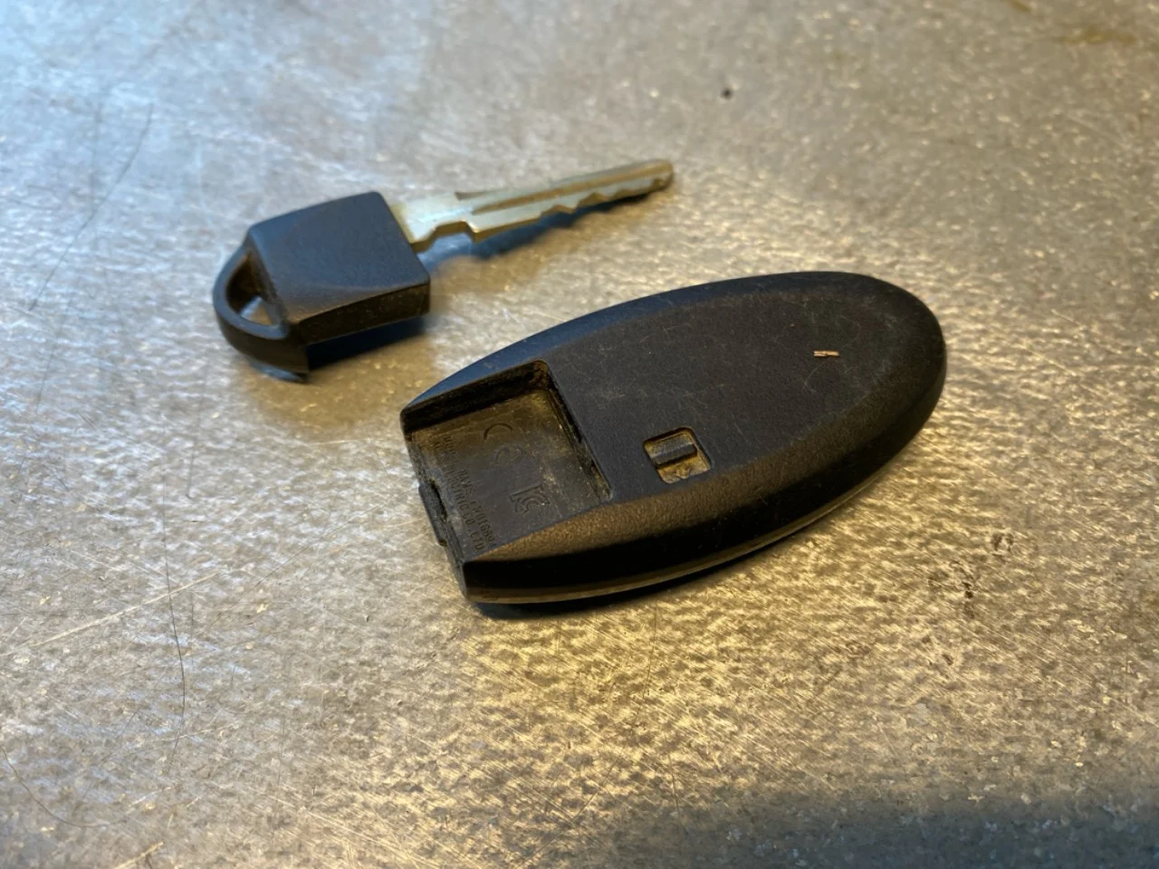 Nissan LEAF 2011-17 Remote control, central locking / alarm view 2