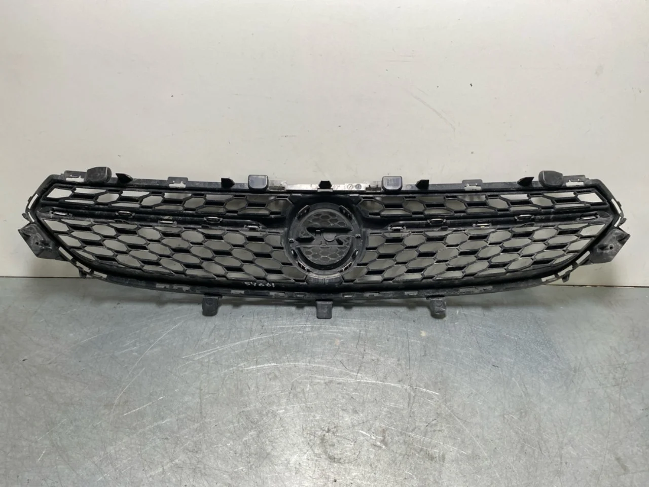 Opel / Vauxhall CORSA F 2020- Grille, complete view 2