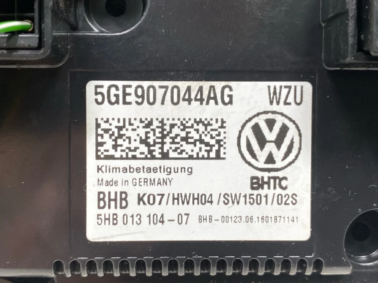 Volkswagen GOLF, E-GOLF VII 2013-20 Heater control unit view 3