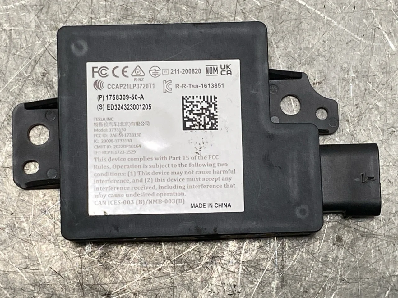 Tesla MODEL 3 2024- Vezérlőegység, Bluetooth nézet 2