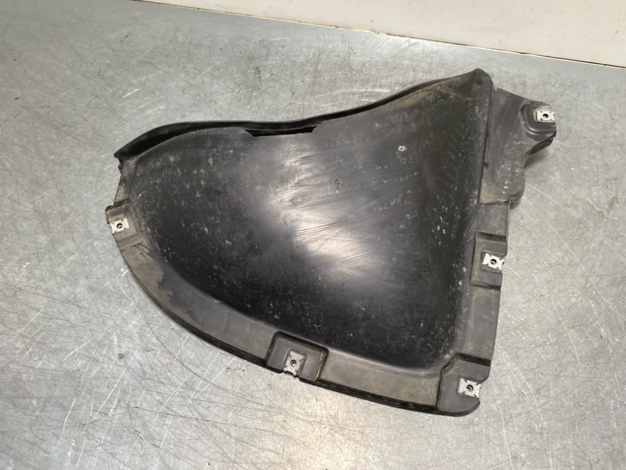 Volkswagen ID.4 2021- Grille, left section view 3