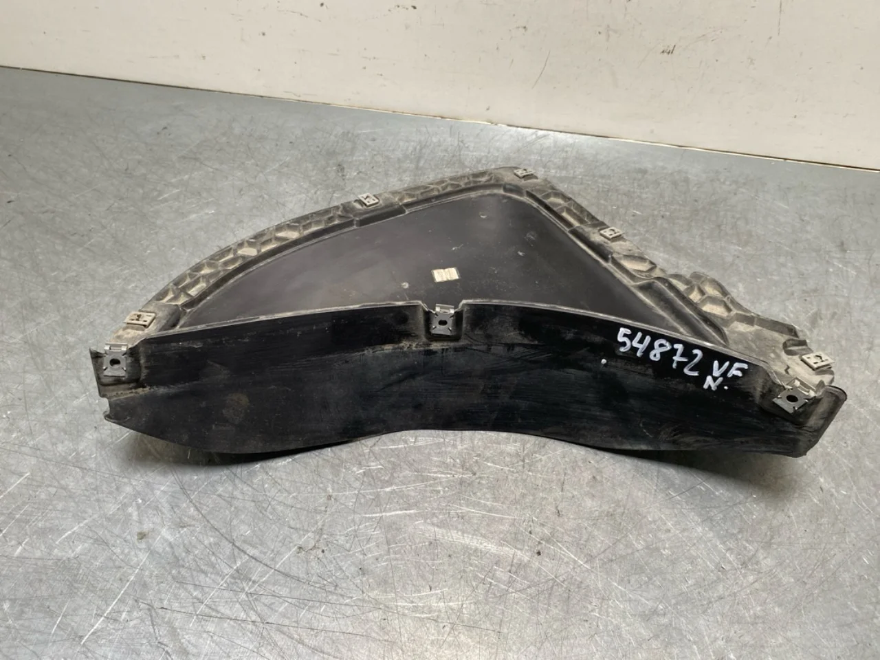 Volkswagen ID.4 2021- Grille, left section view 4