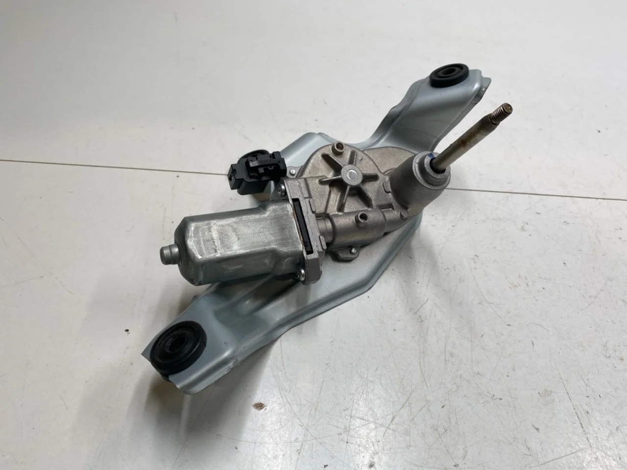 Hyundai KONA / ELECTRIC 2018-23 Ablaktörlő motor, csomagtérajtó