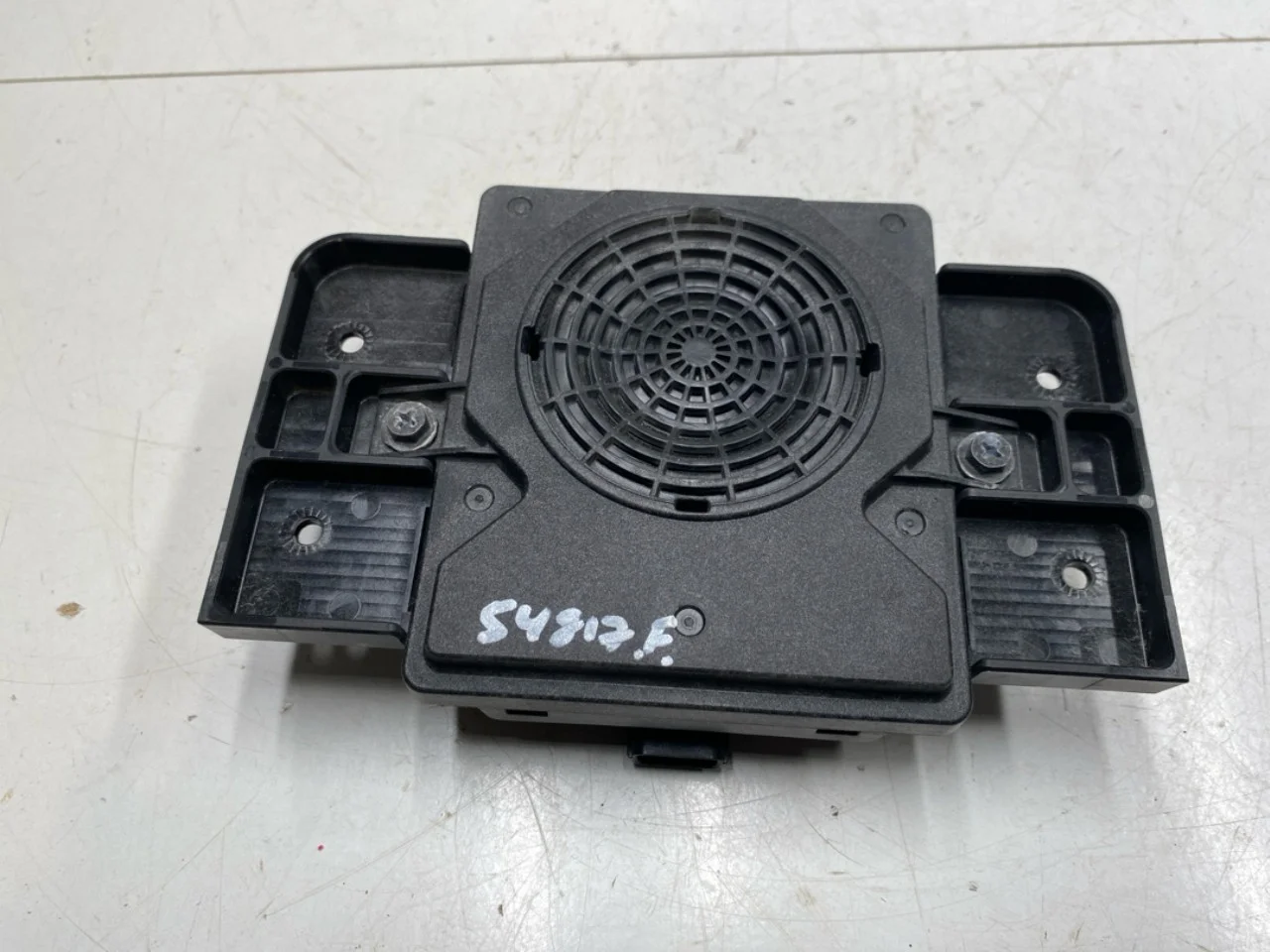 Kia SOUL 2009- Difuzor sunet motor