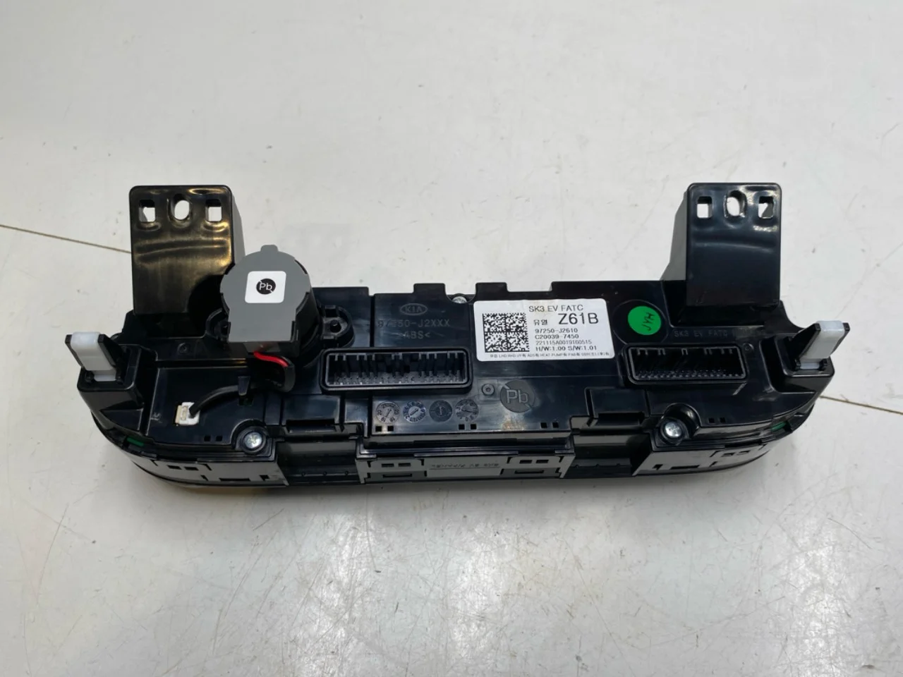 Kia SOUL 2009- Heater control unit view 3