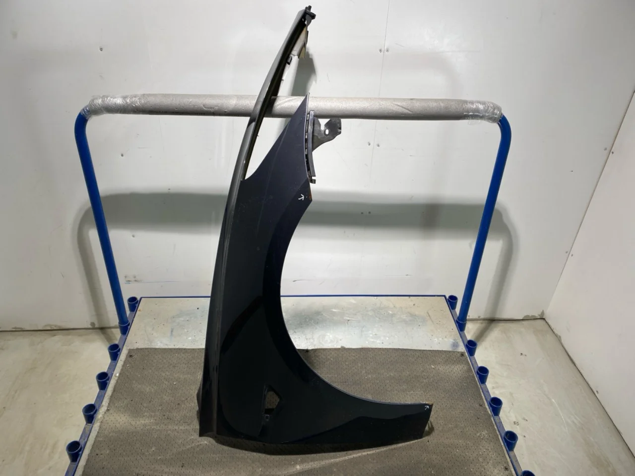 Tesla MODEL 3 2017--> Front right fender