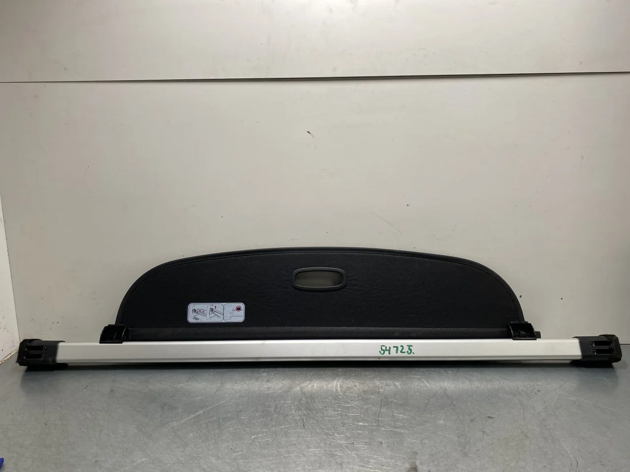 Kia EV6 2022- Roller blind / sunshade, cargo area view 2