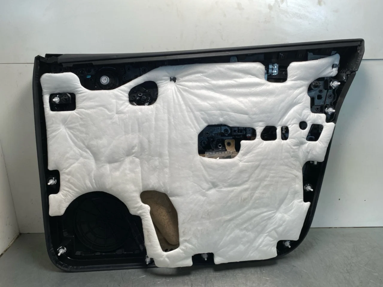 Tesla MODEL Y 2021- Ajtókárpit, bal nézet 4