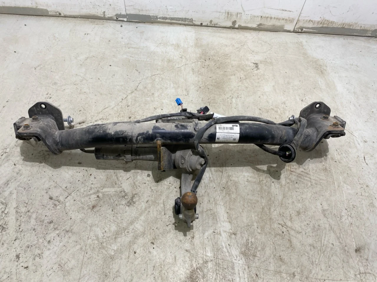 Mercedes EQC 2020- Tow bar