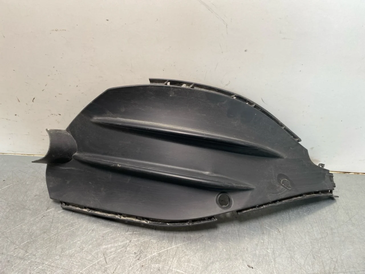 Mercedes EQB X243 2022- Grille, right section