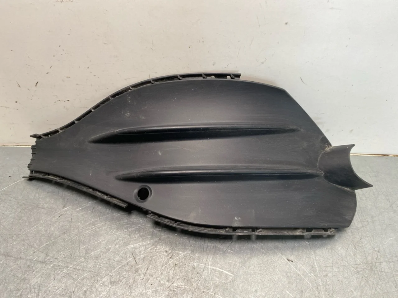 Mercedes EQB X243 2022- Grille, left section