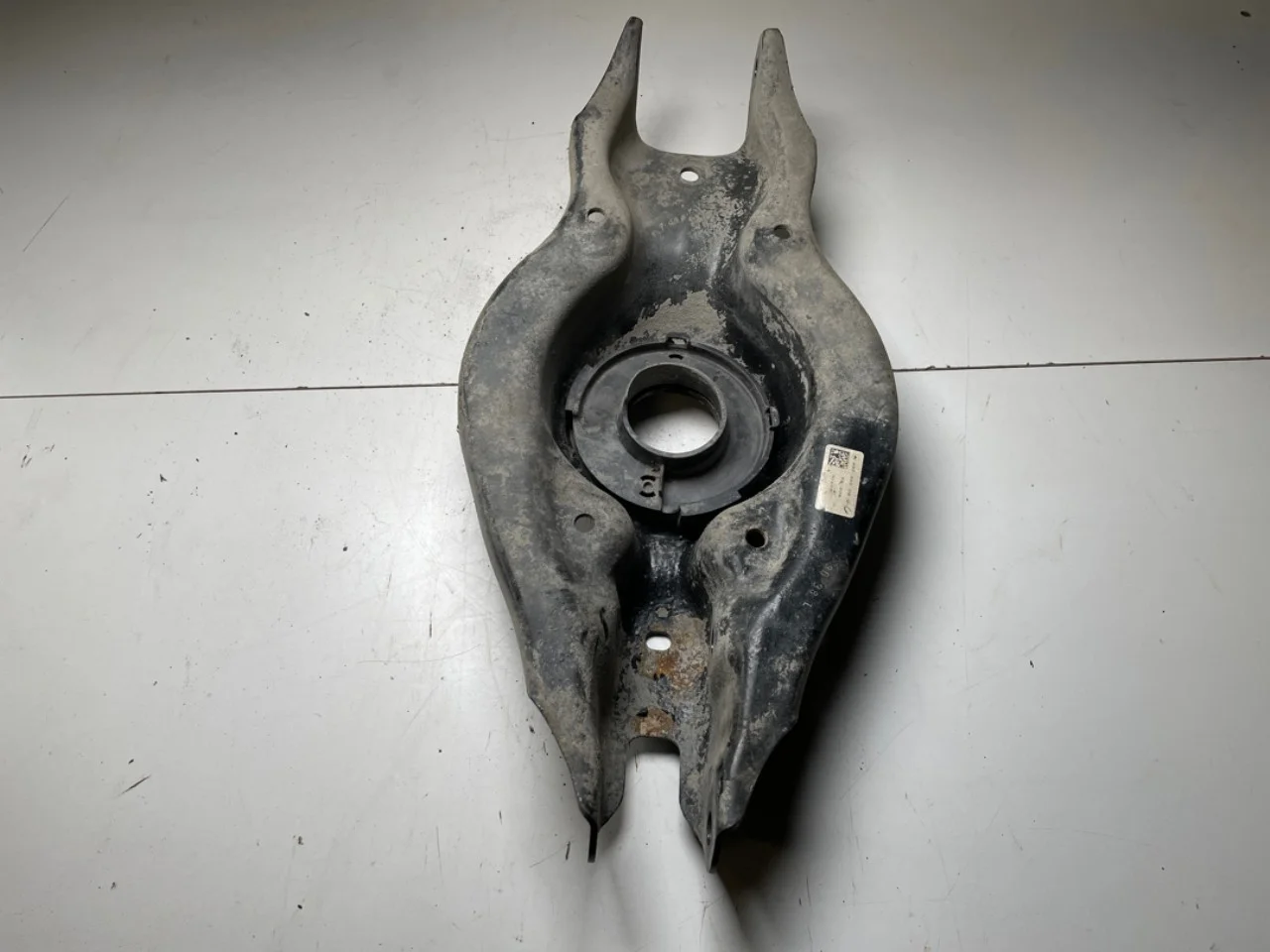 Mercedes EQE SUV X294 2022- Control arm, rear left view 2