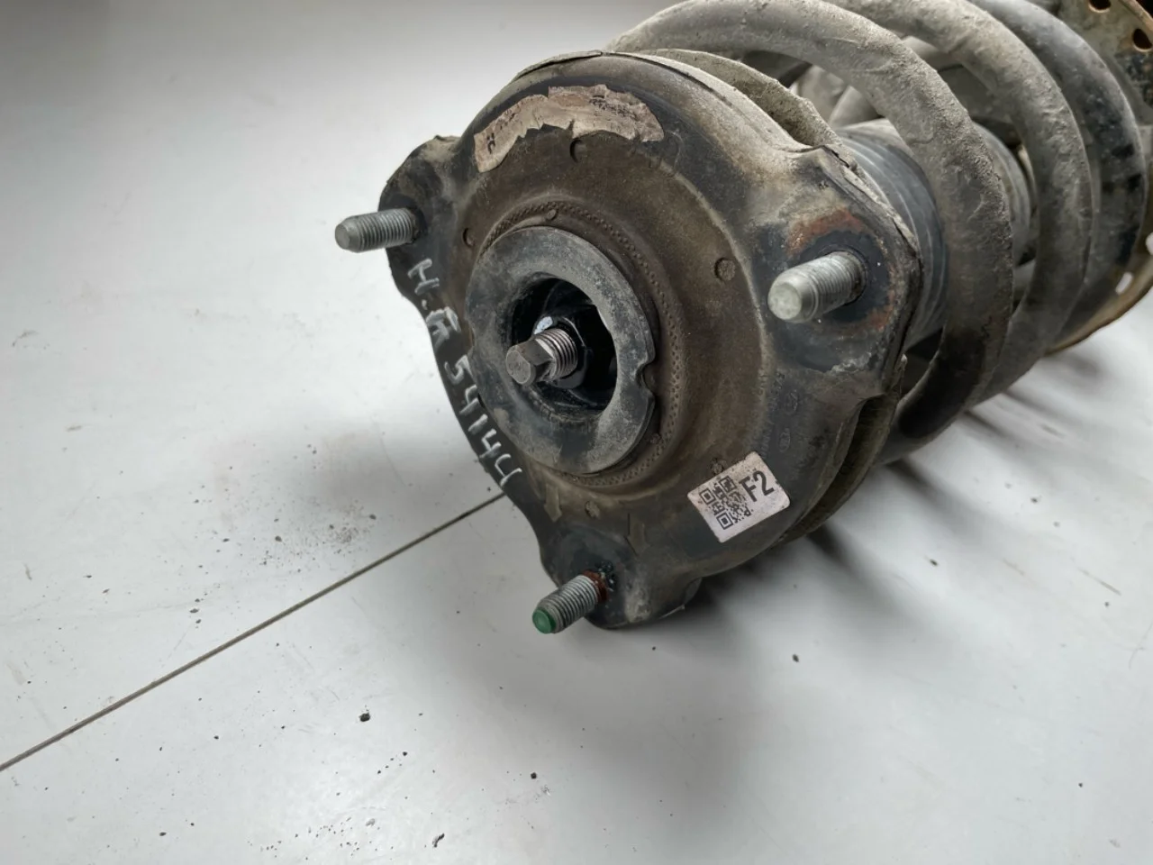Kia SOUL 2009- Strut assembly, front right view 2