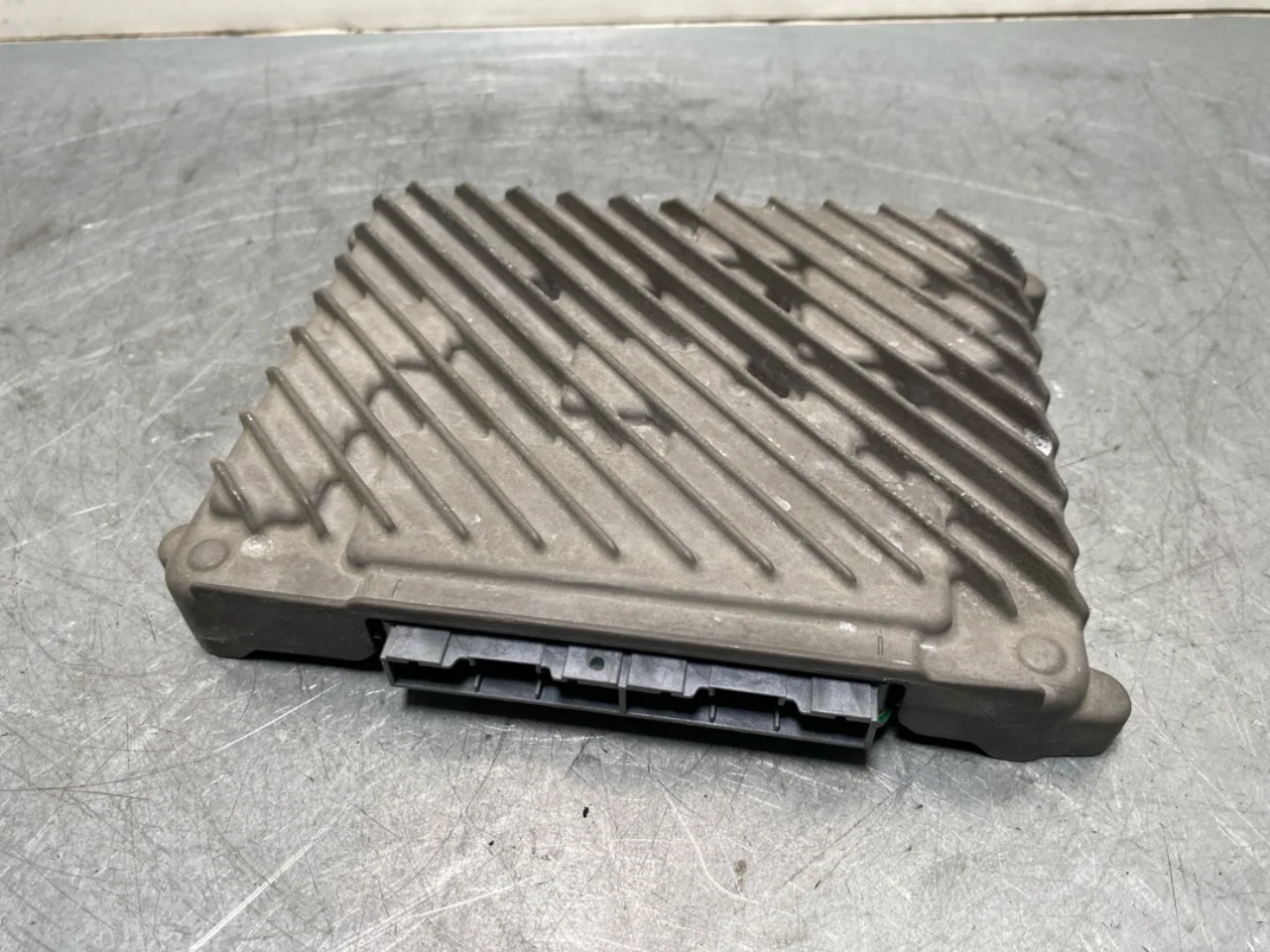 Hyundai KONA 2023- Radio / hi-fi amplifier