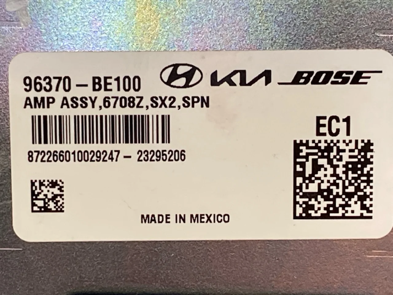 Hyundai KONA 2023- Radio / hi-fi amplifier view 3