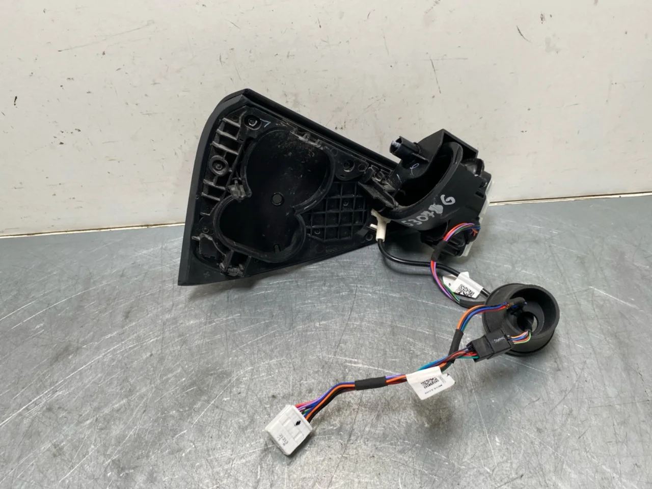 Tesla MODEL 3 2024- Capac port încărcare, electric / hibrid vedere 2